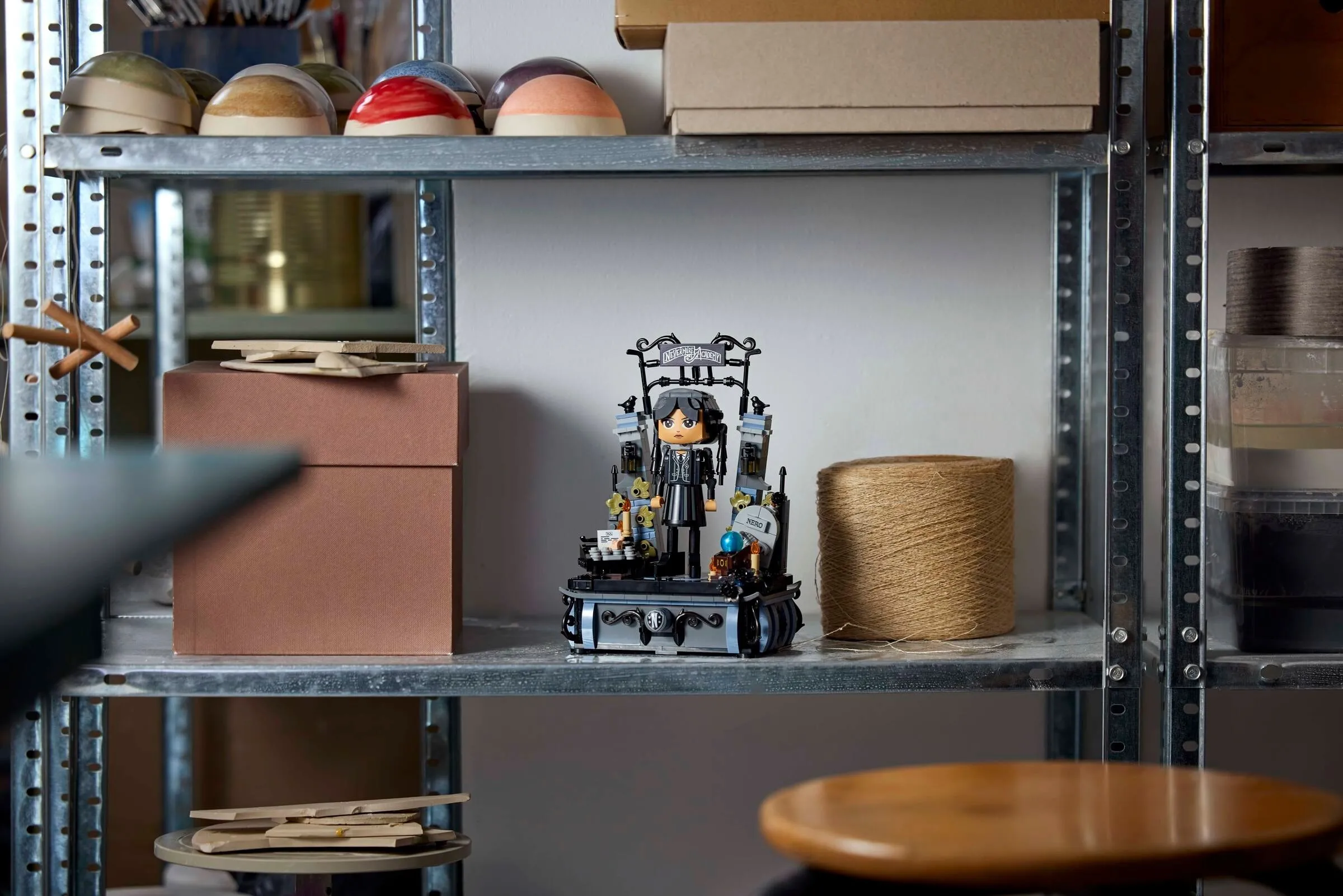 LEGO Wednesday – Wednesday Addams figuur 76780 LEGO Wednesday – Wednesday Addams figuur 76780