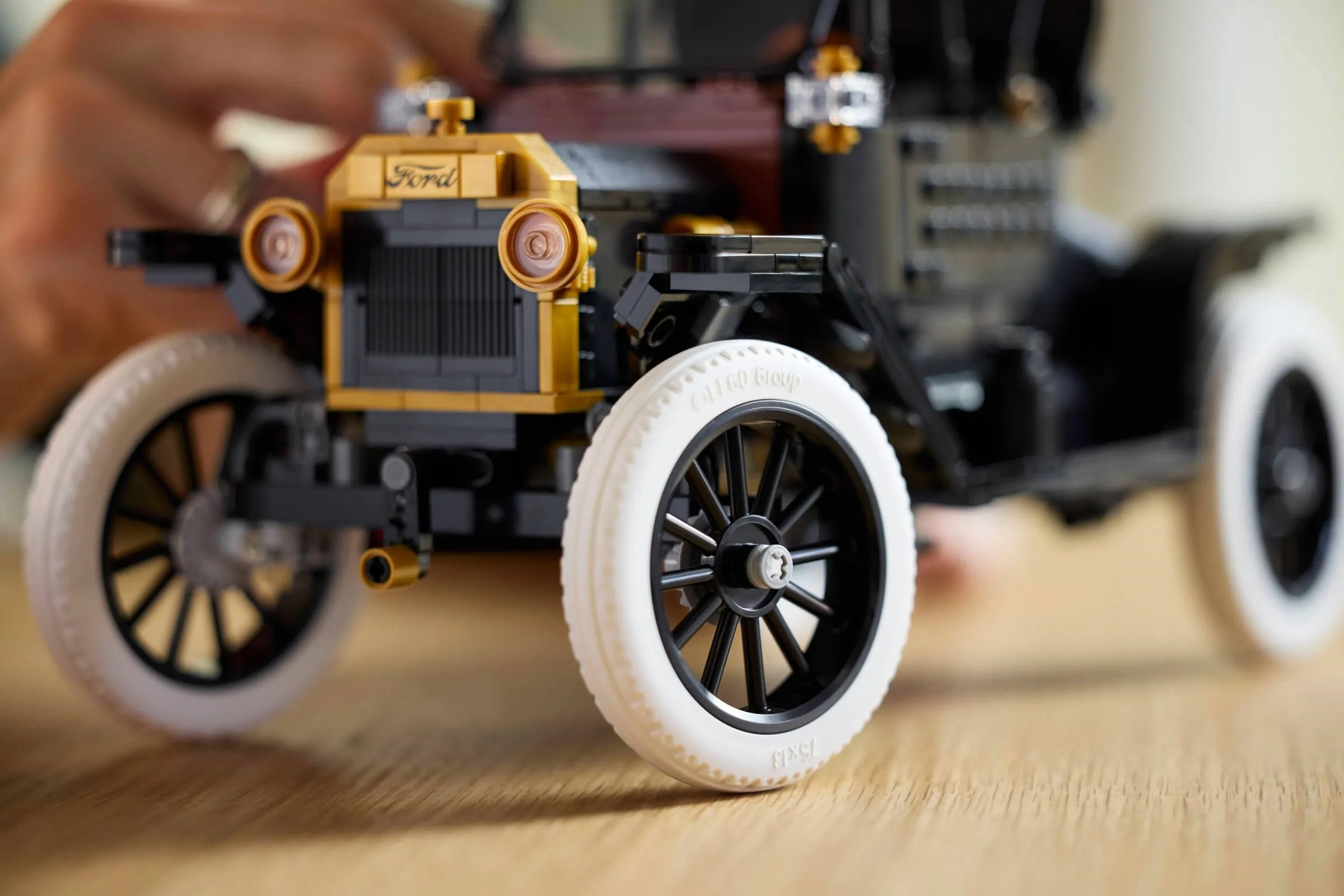LEGO Icons – Ford Model T – 11376