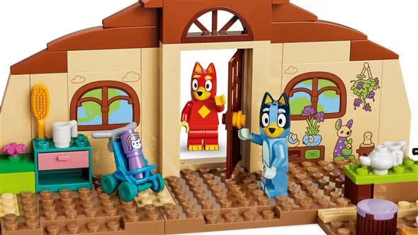 LEGO Bluey – School met Rusty en Bluey – 11221