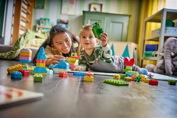 LEGO DUPLO – Kleurrijke creatieve doos – 10479